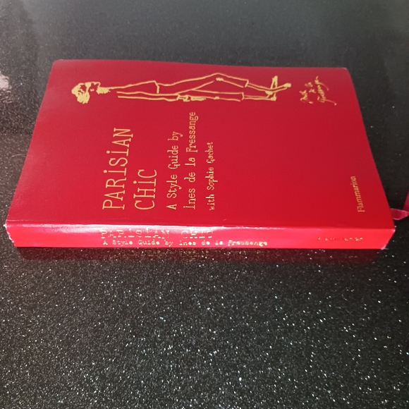 Parisian Chic: A Style Guide by Ines de la Fressange. - Picture 6 of 8